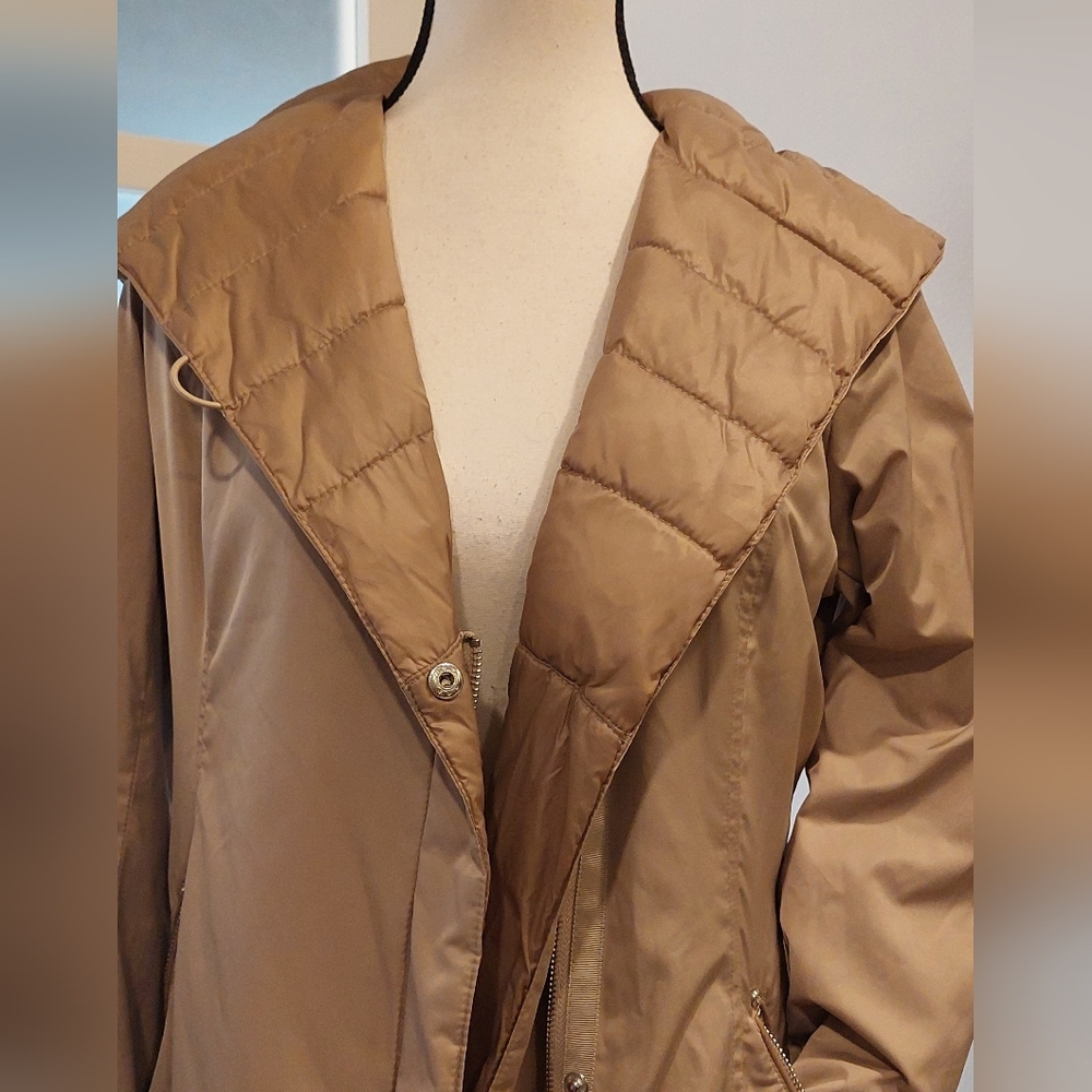 Tahari Women's Tan Puffer Jacket - Picture 8 of 14